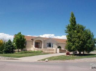 237 Hahns Peak Dr, Pueblo, CO 81007