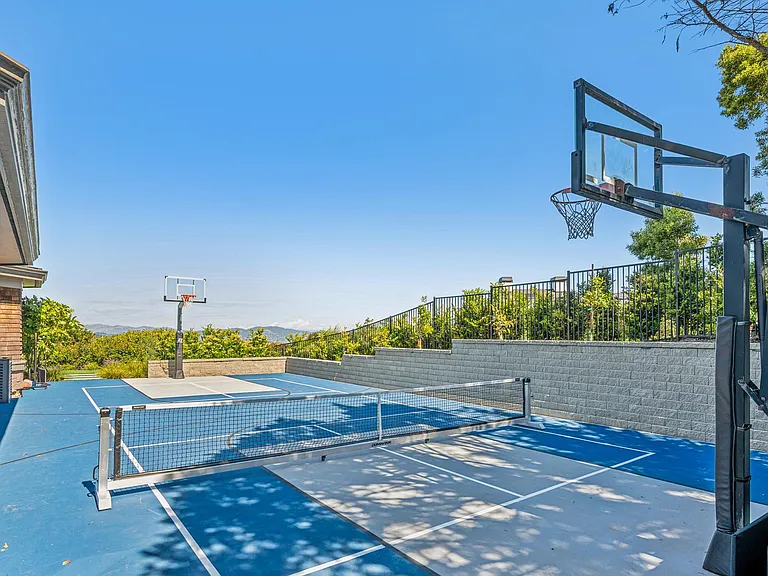 138 Gilmartin Dr — Photo 19