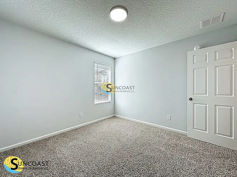 3902 Laurie St — Photo 14