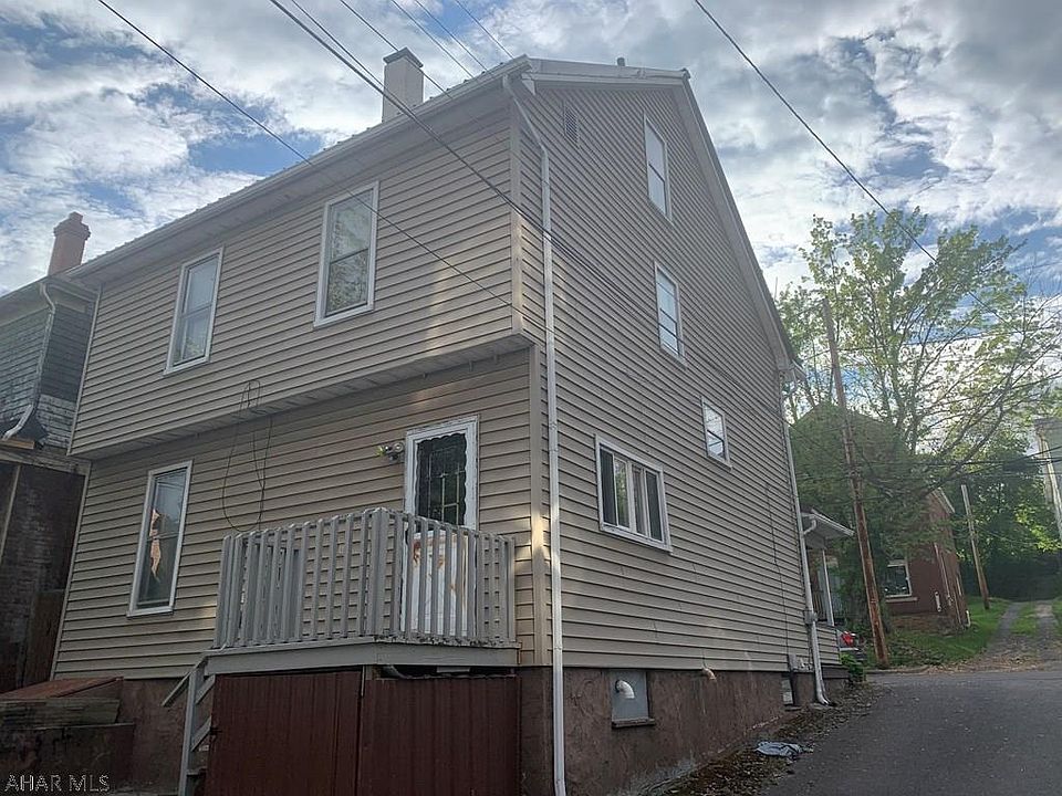 2nd image of 1925 Pine Ave