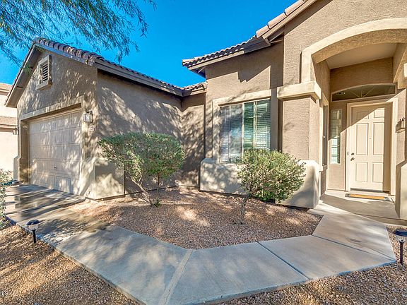 4th image of 43218 W Alexandra Ct