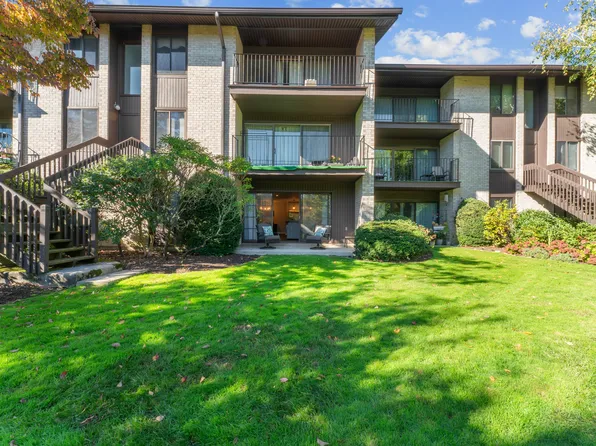 241 Hamilton Avenue #13, Stamford, CT 06902