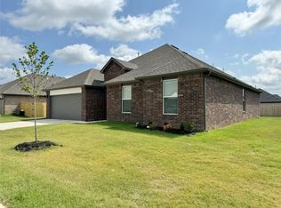 1914 Hahn St, Pea Ridge, AR 72751