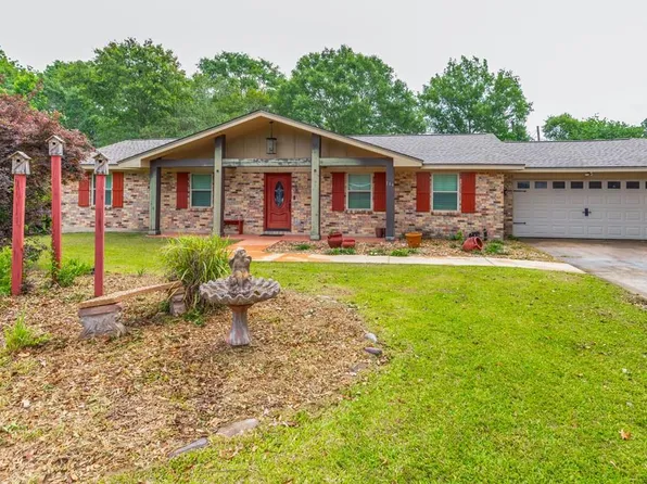 114 Rolling Hills Dr, Lumberton, TX 77657