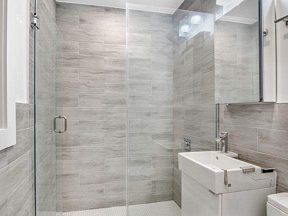 5th image of 427 E 80th St APT 2C