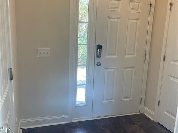 3rd image of 801 Ferguson Lane