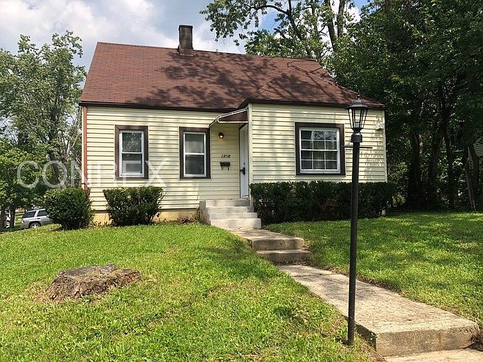 1st image of 2250 Argyle Dr