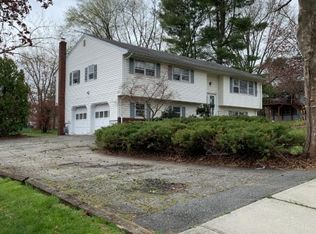 3 Haddonfield Dr, Parsippany, NJ 07054