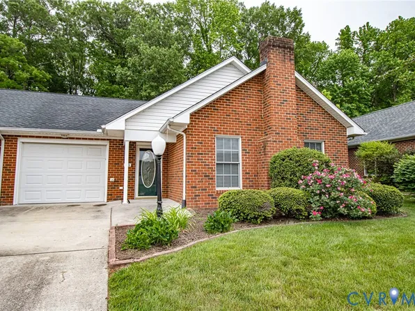 409 Cobblestone Dr, Hopewell, VA 23860