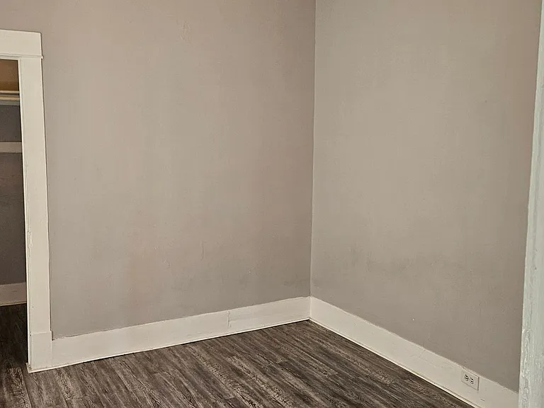 2521 N Hamilton St — Photo 6
