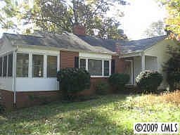 1st image of 828 Wood St