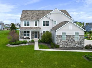 140 White Barn Pkwy, Ostrander, OH 43061