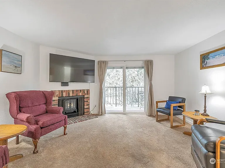 4501 Grandview Dr W #220T — Photo 21