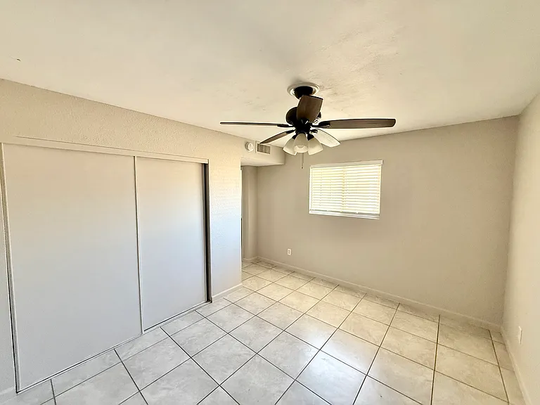 1265 S 13th Ave — Photo 18