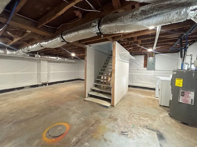 1112 E Holston Ave — Photo 10