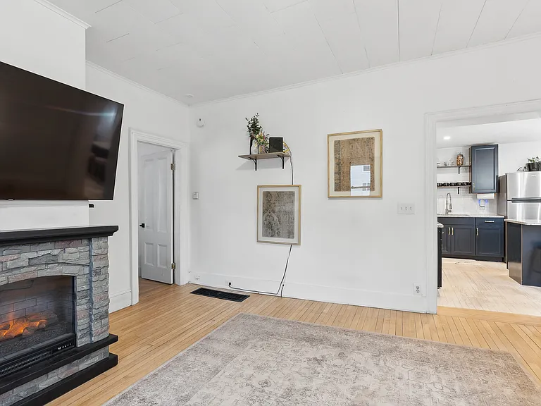 34 Revere St #1 — Photo 11