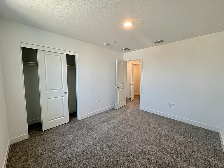 15904 Bandon Ln — Photo 16