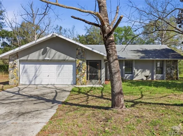 1671 W Lavender Ln, Citrus Springs, FL 34434