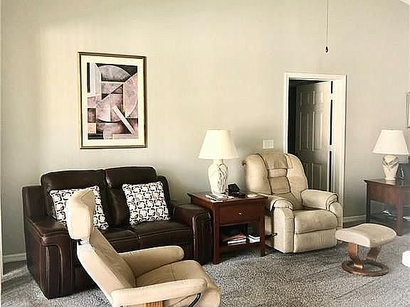 5th image of 76 4th St APT 5-202