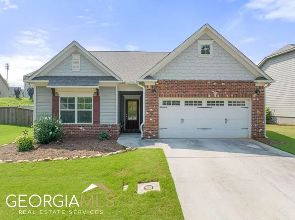 4524 Sweetwater Dr, Gainesville, GA 30504