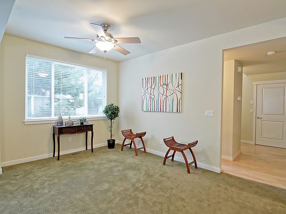 4th image of 13824 N Creek Dr Unit 1704