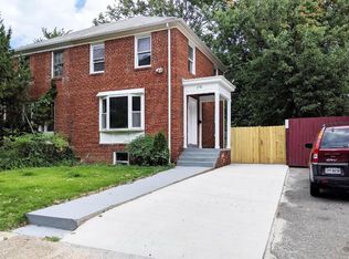 2725 S Veitch St, Arlington, VA 22206