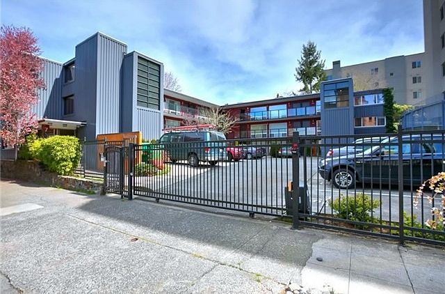 1st image of 752 Bellevue Ave E APT 309