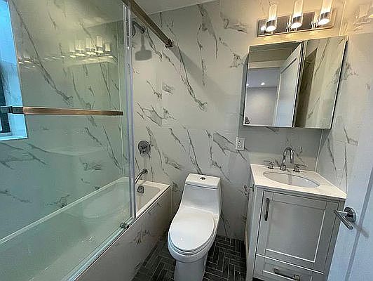 3rd image of 361 E 50th St #44