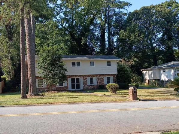 3034 Sunset Ln, East Pt, GA 30344