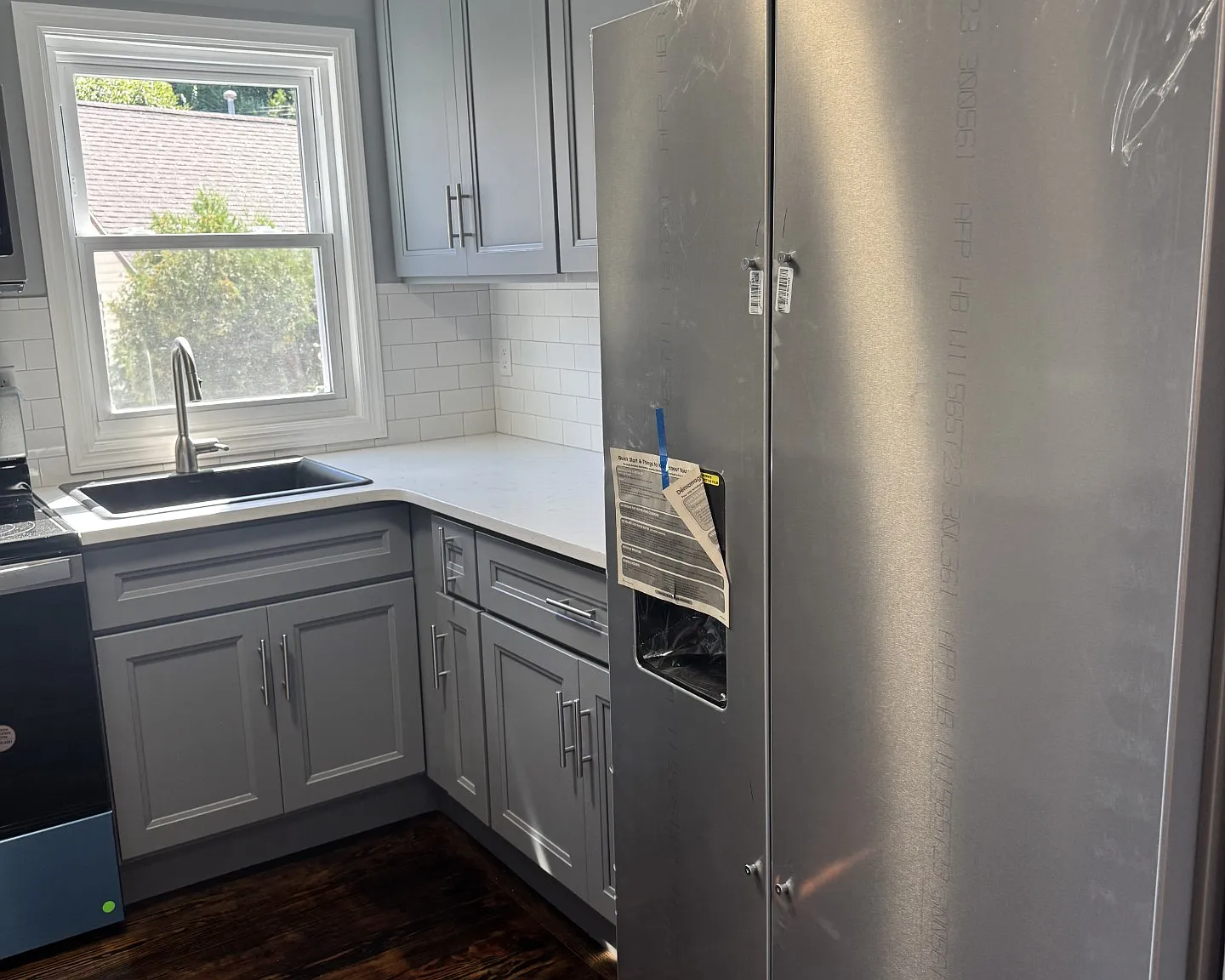 8 Bridgeport Ave — Photo 2