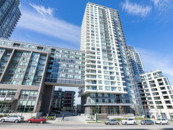 5515 Boundary Rd #1702, Vancouver, BC V5R 0E3