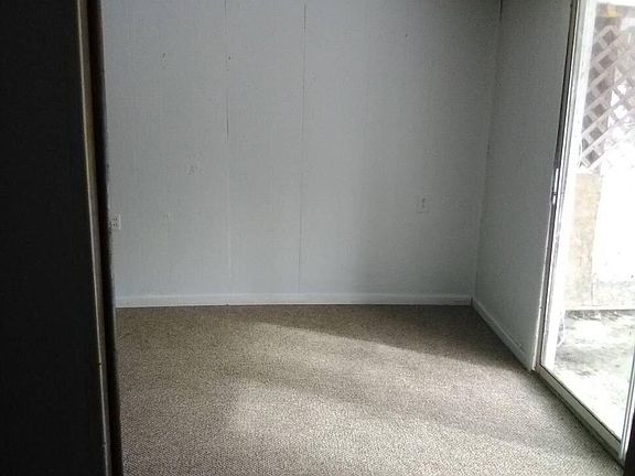5th image of 23 Gifford Ave #3