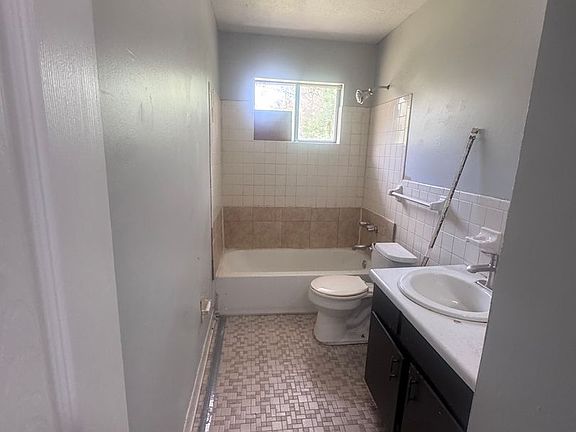 5th image of 4611 Virginia Loop Rd