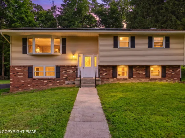 710 Keystone Dr, Stroudsburg, PA 18360