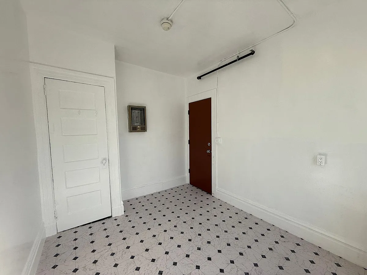 Building Photo - 301 Columbus Ave #311