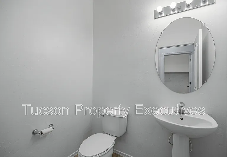 7585 E Picket Fence Ln — Photo 18