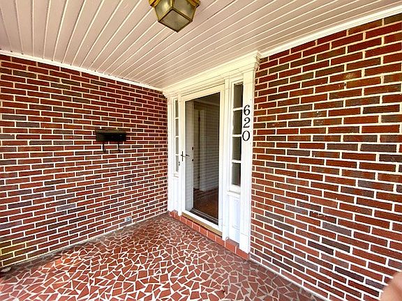 3rd image of 620 Peachtree St