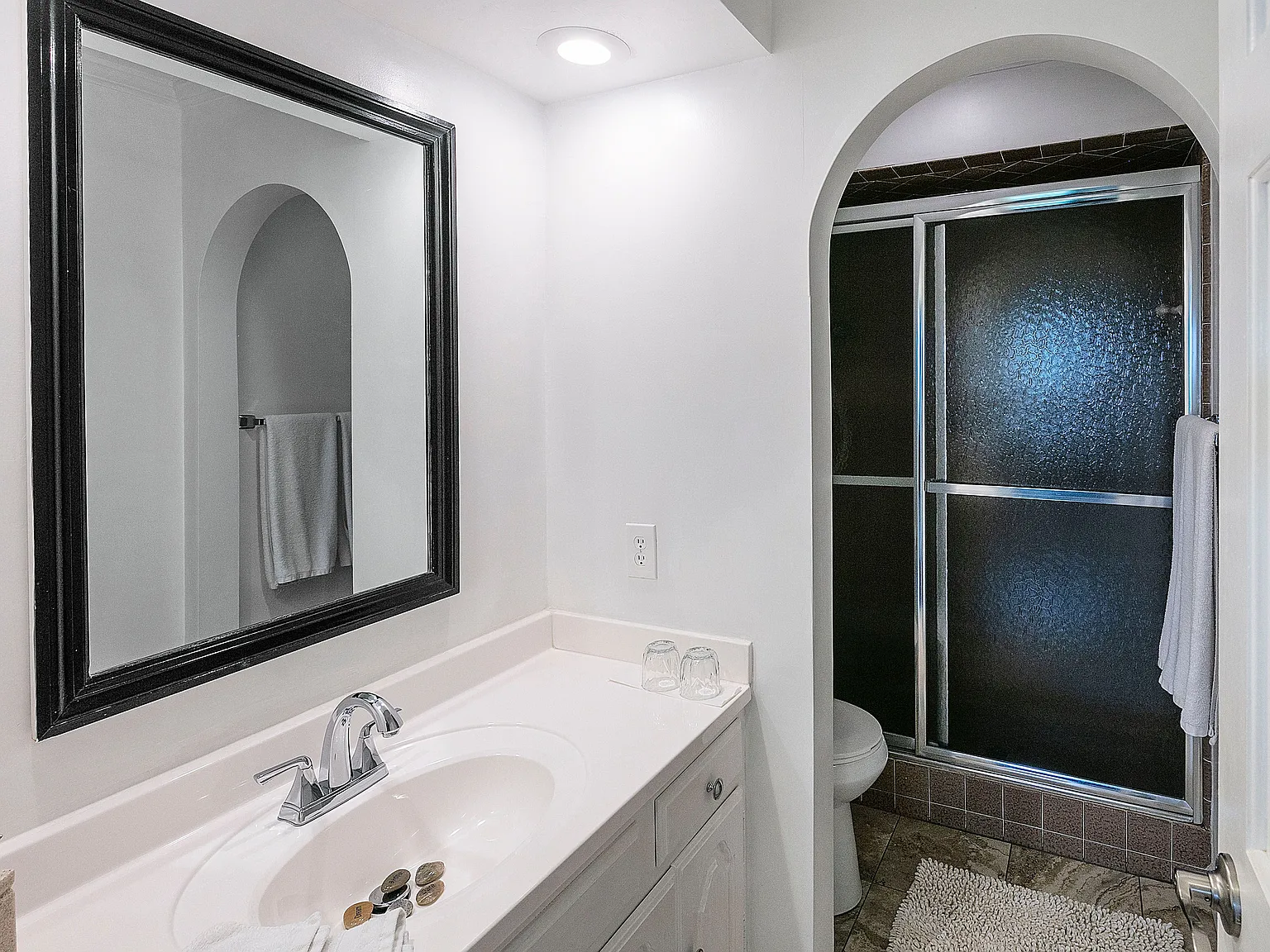 5267 Fountain Head Ln — Photo 2