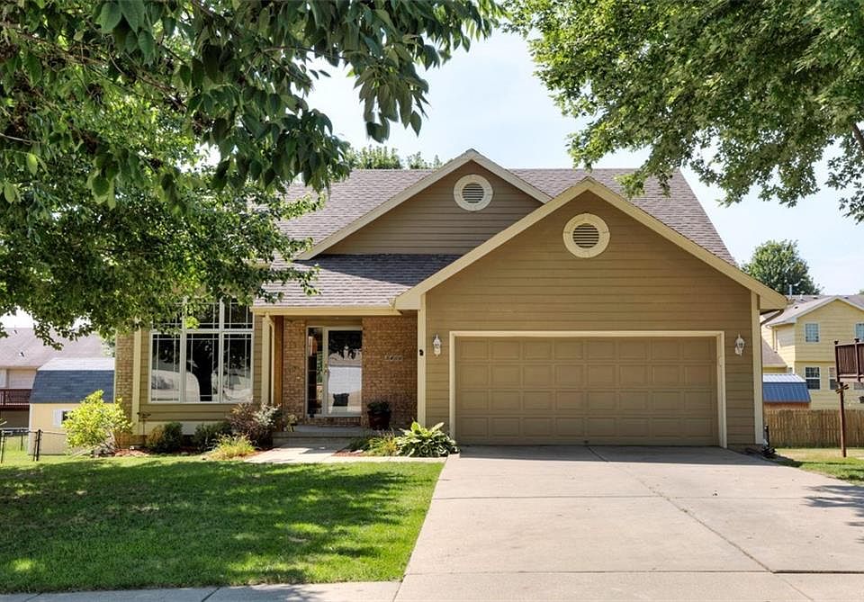 1st image of 3456 Scenic Vista Dr