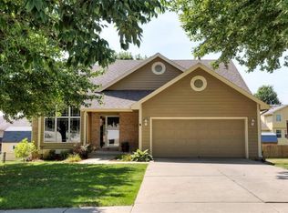 3456 Scenic Vista Dr, West Des Moines, IA 50265