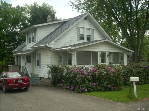 187 Commonwealth Ave, Middletown, NY 10940