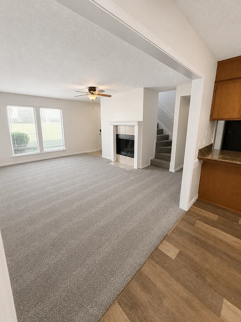 Beacon Hill Townhomes — Photo 3