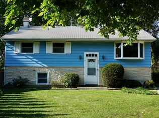 691 Crescent Ter, Wauconda, IL 60084