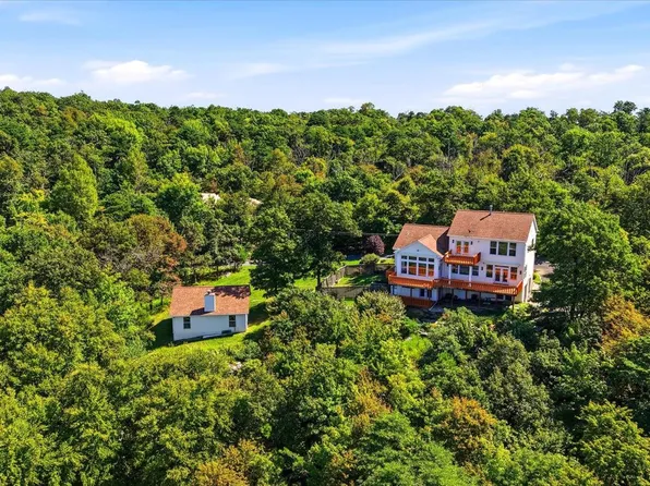 68 Eagles Nest Ln, Harpers Ferry, WV 25425