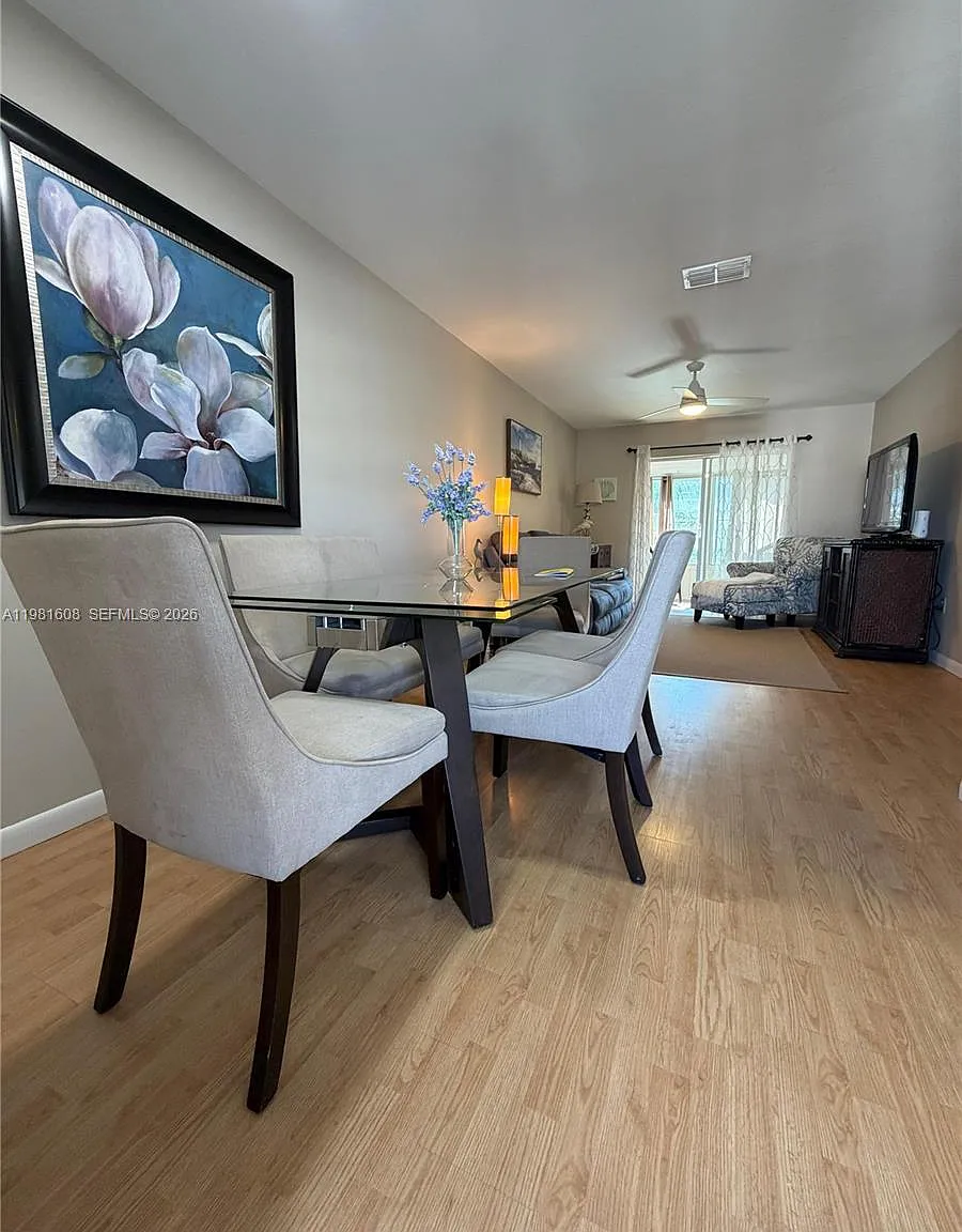 2 bed, 2.0 bath, $1,500 — Photo 2