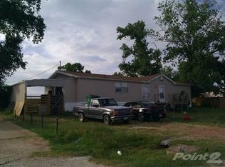 208 Squaw Creek Dr, Granbury, TX 76048