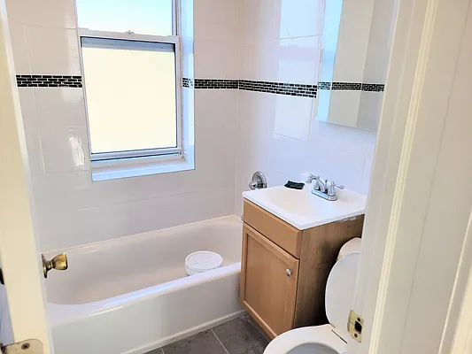 Rented by Virtual Real Estate | media 19