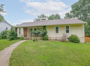 16908 Barry Ln, Belton, MO 64012