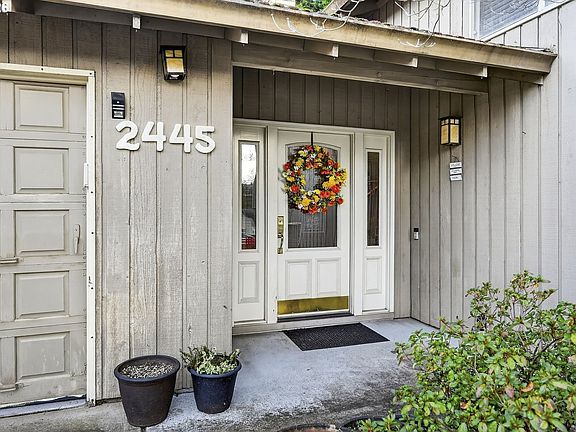 3rd image of 2445 Debok Rd