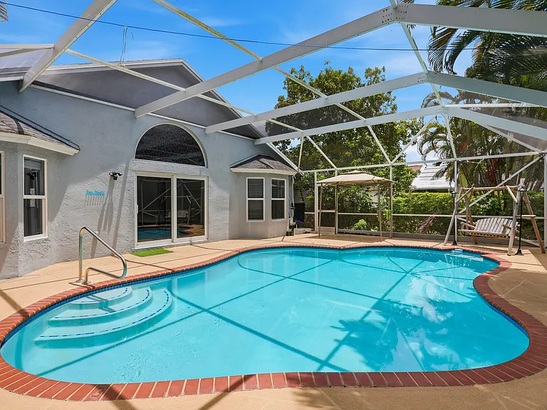 360 Hammocks Trl — Photo 30
